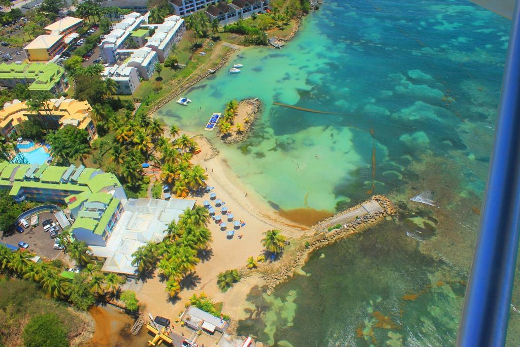 Appartement Bord De Mer Tres Fonctionnel , Sur La Plage & Vue Mer Exceptionnelle Le Gosier  Pokoj fotografie