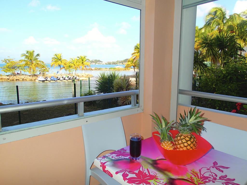 Appartement Bord De Mer Tres Fonctionnel , Sur La Plage & Vue Mer Exceptionnelle Le Gosier  Exteriér fotografie